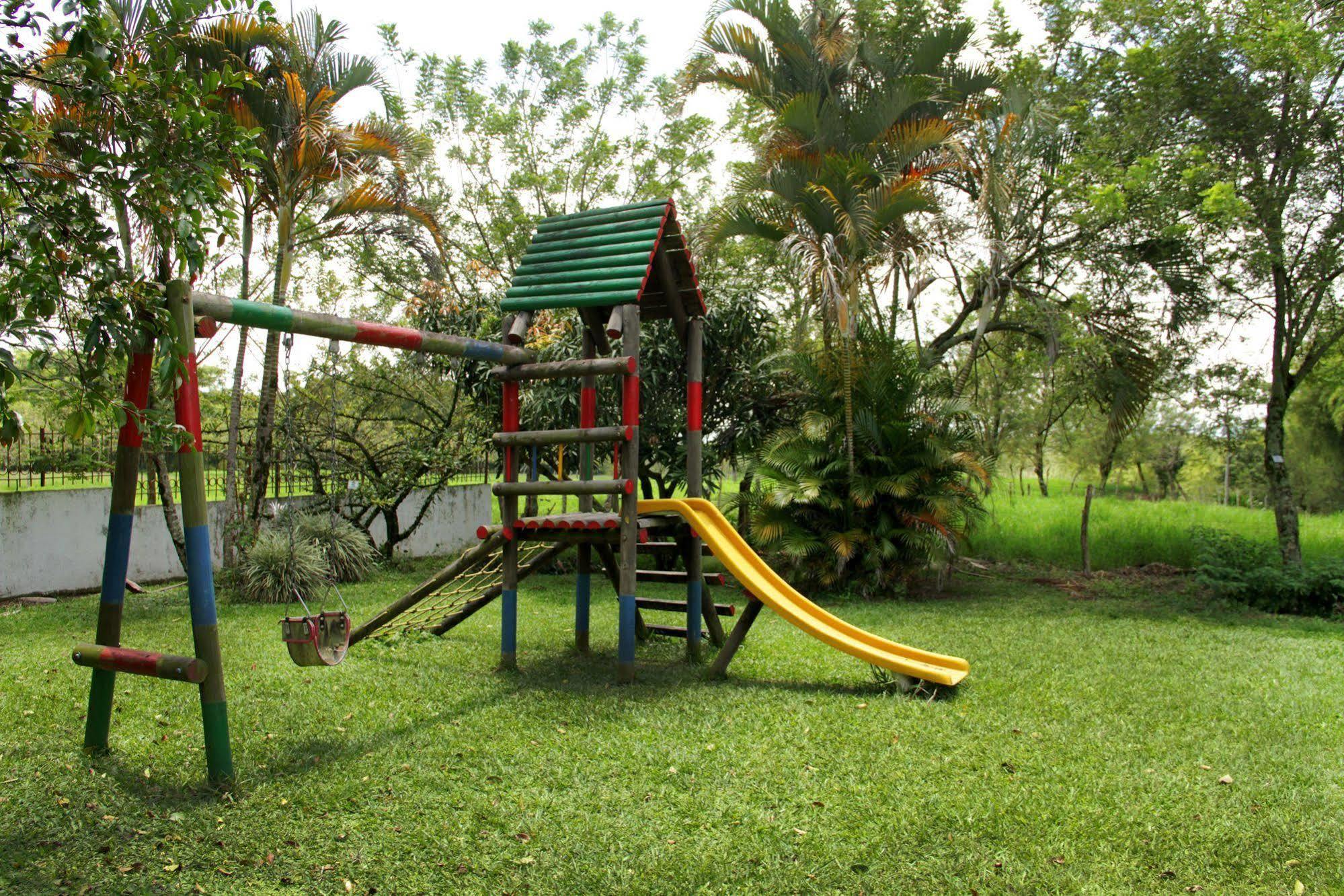 Hotel Campestre La Floresta 4*